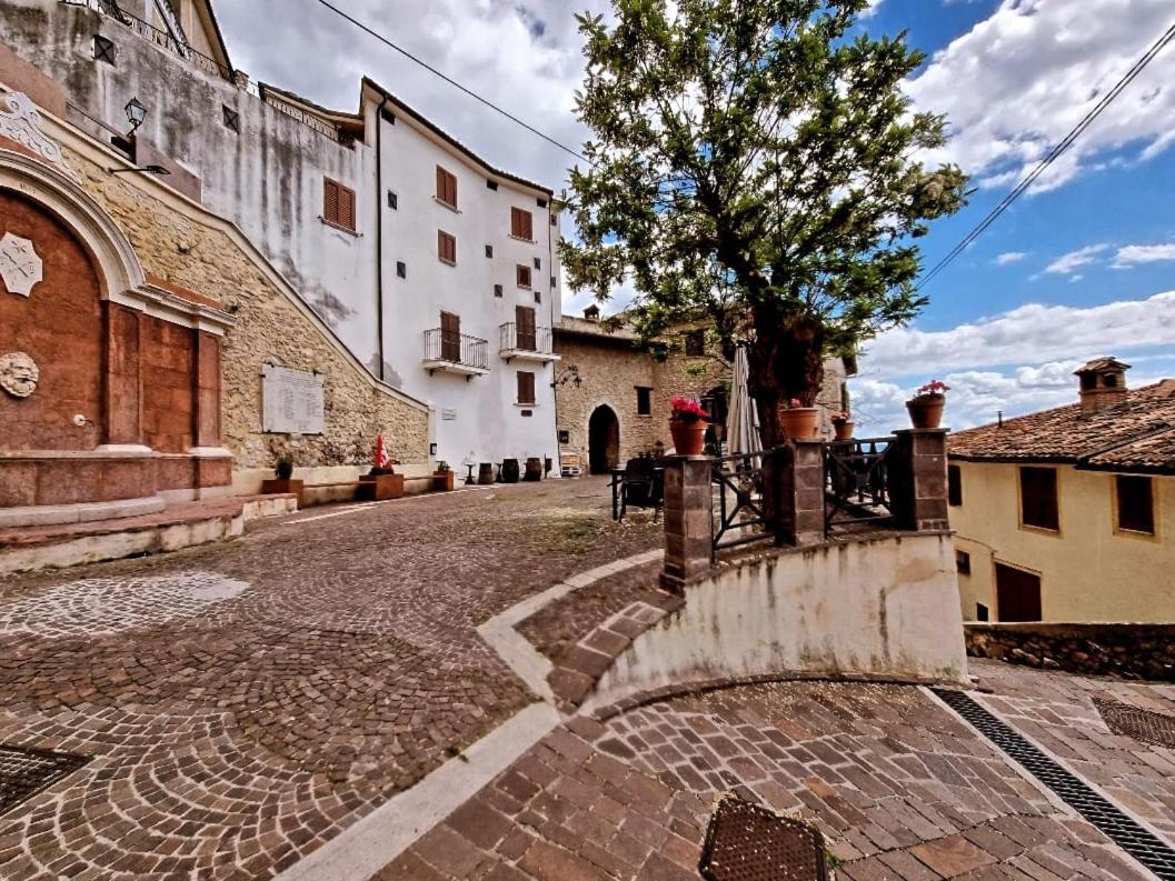 Апартаменты Il Sentiero Poggio Bustone Экстерьер фото